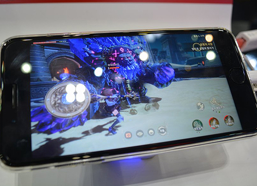 画像ギャラリー No.006のサムネイル画像 / ［G-Star 2019］「Seven Knights Revolution」プレイレポート。派手でオーバーなアクションにより，動かしていて気持ちがいい