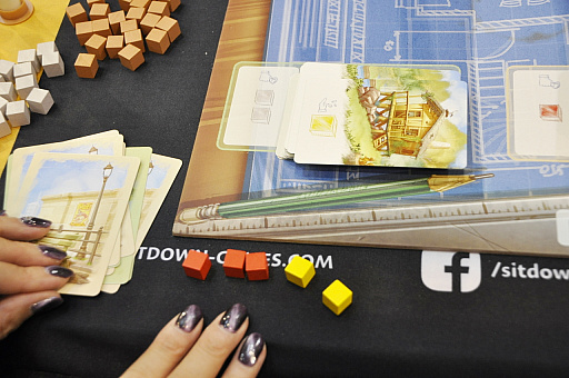 画像ギャラリー No.008のサムネイル画像 / ［SPIEL'19］砂時計を使ったライトなカードゲーム「House Flipper」。中古の家を改装して転売，豊かな老後を目指せ！