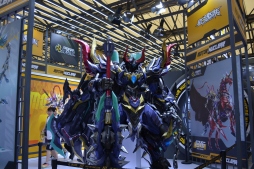画像ギャラリー No.004のサムネイル画像 / ［CJ2023］中国オリジナルロボのフィギュアやプラモが大量！ ホビー系のブースは心躍る“Made in China”でいっぱいだった
