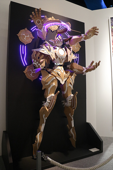 画像ギャラリー No.027のサムネイル画像 / 「原神」のゲームアート展覧会「テイワットでの果てなき冒険の旅・フォンテーヌ編」本日開幕。東京会場で行われた内覧会をレポート