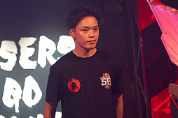 画像ギャラリー No.008のサムネイル画像 / eスポーツ東西対抗戦,開催。「Red Bull 5G 2022 FINALS」現地観戦レポート