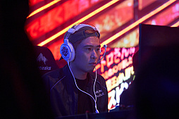 画像ギャラリー No.060のサムネイル画像 / eスポーツ東西対抗戦，開催。「Red Bull 5G 2022 FINALS」現地観戦レポート