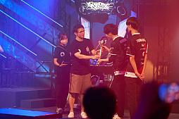 画像ギャラリー No.090のサムネイル画像 / eスポーツ東西対抗戦，開催。「Red Bull 5G 2022 FINALS」現地観戦レポート