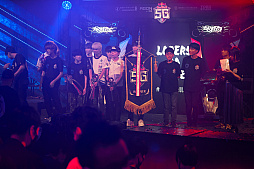 画像ギャラリー No.099のサムネイル画像 / eスポーツ東西対抗戦，開催。「Red Bull 5G 2022 FINALS」現地観戦レポート
