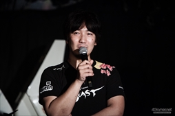 画像ギャラリー No.074のサムネイル画像 / ウメハラ氏が主催するゲームイベント「獣道 III」のフォトレポートをお届け。タイトルを代表する獣たちがプライドを賭けた戦いに臨んだ