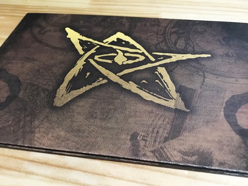 画像ギャラリー No.006のサムネイル画像 / 本日発売「新クトゥルフ神話TRPG スタートセット」。「何が載ってるのか」「これだけで遊べるのか」などの疑問に答えるインプレッションを掲載