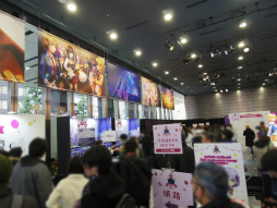 画像ギャラリー No.003のサムネイル画像 / 「ヘブンバーンズレッド2nd Anniversary Party！」レポート。2日間にわたり開催され展示も前回以上のボリュームに！