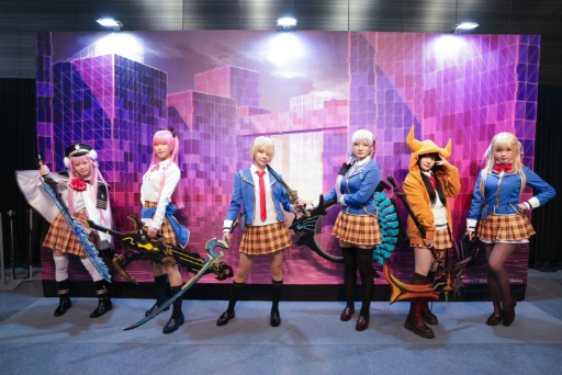 画像ギャラリー No.032のサムネイル画像 / 「ヘブンバーンズレッド2nd Anniversary Party！」レポート。2日間にわたり開催され展示も前回以上のボリュームに！