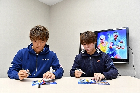 画像ギャラリー No.004のサムネイル画像 / PS4/Switch用ソフト「AOテニス 2」が本日発売。現役プロの西岡良仁選手とテニスコーチの西岡靖雄さんによる兄弟対決動画も公開