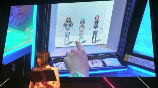 画像ギャラリー No.003のサムネイル画像 / ［JAEPO2020］透過液晶で神姫達と触れあえる「武装神姫 アーマードプリンセス バトルコンダクター」ステージレポート。最大4人対戦のバトルにも注目