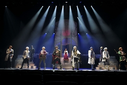 画像ギャラリー No.007のサムネイル画像 / 舞台「イケメン王子 美女と野獣の最後の恋 THE STAGE 〜Beast Leon〜」で描かれる魅惑的な王子たちとのラブロマンスをレポート