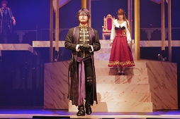 画像ギャラリー No.018のサムネイル画像 / 舞台「イケメン王子 美女と野獣の最後の恋 THE STAGE 〜Beast Leon〜」で描かれる魅惑的な王子たちとのラブロマンスをレポート