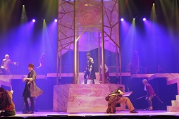 画像ギャラリー No.025のサムネイル画像 / 舞台「イケメン王子 美女と野獣の最後の恋 THE STAGE 〜Beast Leon〜」で描かれる魅惑的な王子たちとのラブロマンスをレポート