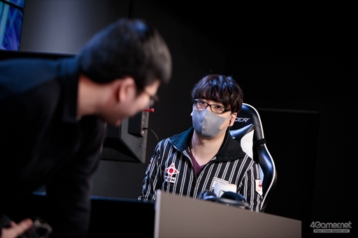 画像ギャラリー No.042のサムネイル画像 / 「GBVS Cygames Cup 2022 Autumn」決勝大会フォトレポート。「グランブルーファンタジー ヴァーサス」のトップ選手がオフラインで激突