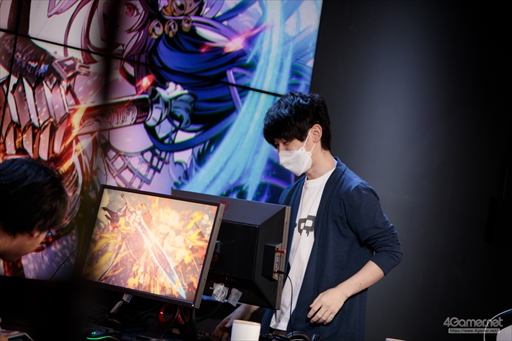 画像ギャラリー No.071のサムネイル画像 / 「GBVS Cygames Cup 2022 Autumn」決勝大会フォトレポート。「グランブルーファンタジー ヴァーサス」のトップ選手がオフラインで激突