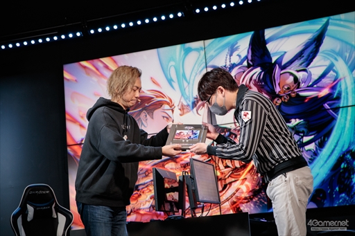 画像ギャラリー No.102のサムネイル画像 / 「GBVS Cygames Cup 2022 Autumn」決勝大会フォトレポート。「グランブルーファンタジー ヴァーサス」のトップ選手がオフラインで激突