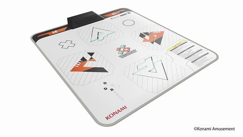画像ギャラリー No.001のサムネイル画像 / コナステ（PC）版「DanceDanceRevolution」向け専用コントローラの商品化プロジェクトが実施中。1000台以上の受注で商品化が決定