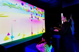 画像ギャラリー No.011のサムネイル画像 / ワントゥーテン，ポケモンの体験型企画展“POKÉMON COLORS”に参画
