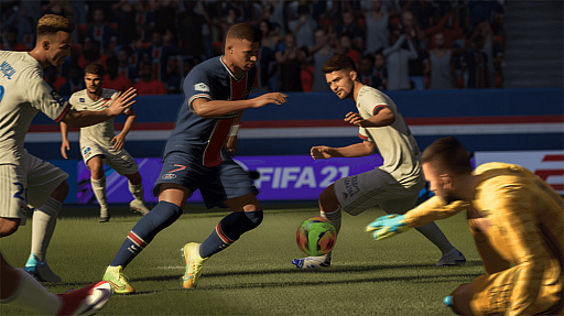 画像ギャラリー No.002のサムネイル画像 / PS5用サッカーゲーム「FIFA 21 NXT LVL EDITION」のパッケージ版が本日発売。美しいグラフィックスやハプティックフィードバックをサポート