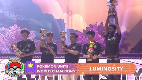 画像ギャラリー No.006のサムネイル画像 / ポケモンWCS2023「Pokémon UNITE」部門の優勝はNorth America代表「Luminosity」。ミミッキュら3匹の新ポケモンを発表