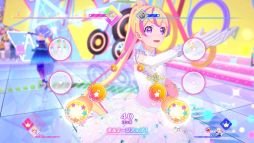 画像ギャラリー No.003のサムネイル画像 / 12月10日稼働の「データカードダス アイカツプラネット!」を紹介。前作からガラリと仕様が変わり,ライバルとのバトルが楽しめるゲームに