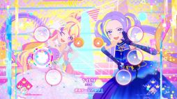 画像ギャラリー No.004のサムネイル画像 / 12月10日稼働の「データカードダス アイカツプラネット!」を紹介。前作からガラリと仕様が変わり,ライバルとのバトルが楽しめるゲームに