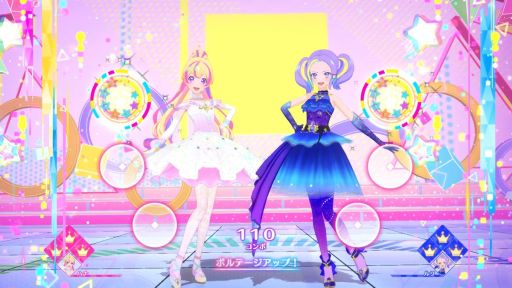 画像ギャラリー No.020のサムネイル画像 / 12月10日稼働の「データカードダス アイカツプラネット!」を紹介。前作からガラリと仕様が変わり,ライバルとのバトルが楽しめるゲームに