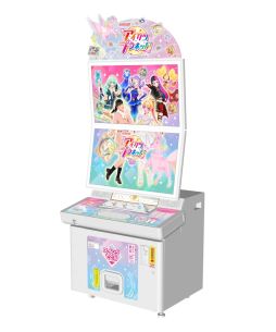 画像ギャラリー No.021のサムネイル画像 / 12月10日稼働の「データカードダス アイカツプラネット!」を紹介。前作からガラリと仕様が変わり,ライバルとのバトルが楽しめるゲームに