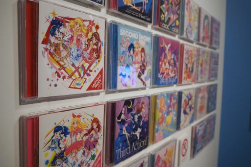 画像ギャラリー No.024のサムネイル画像 / 企画展「アイカツプラネット! in SKIPシティ」をレポート。作品の世界に触れられる体験コンテンツも楽しめる