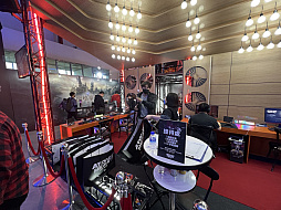 画像ギャラリー No.003のサムネイル画像 / ［台北2023］「Atomic Heart」のブースをレポート。“レトロな未来”な世界観が魅力の本作らしい，個性的で少し怪しげな空間でゲームを楽しめる