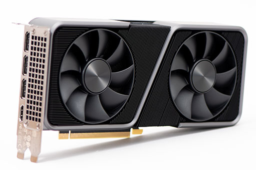 画像ギャラリー No.002のサムネイル画像 / 「GeForce RTX 3070 Founders Edition」レビュー。RTX 2080 Tiに劣らない性能で消費電力と価格は低い優れたGPUだ