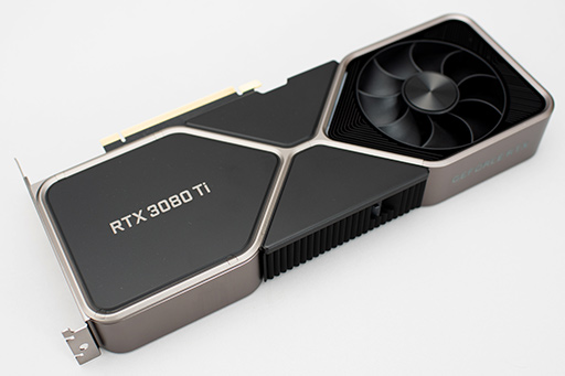 画像ギャラリー No.002のサムネイル画像 / 「GeForce RTX 3080 Ti Founders Edition」レビュー。ゲーマー向け最強GPUはGeForce RTX 3090にどこまで迫れるのか