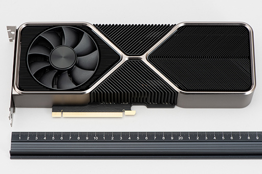 画像ギャラリー No.011のサムネイル画像 / 「GeForce RTX 3080 Ti Founders Edition」レビュー。ゲーマー向け最強GPUはGeForce RTX 3090にどこまで迫れるのか