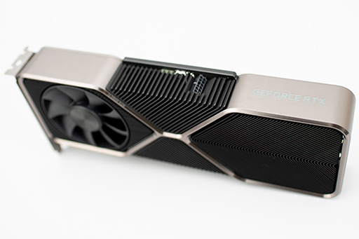 画像ギャラリー No.055のサムネイル画像 / 「GeForce RTX 3080 Ti Founders Edition」レビュー。ゲーマー向け最強GPUはGeForce RTX 3090にどこまで迫れるのか