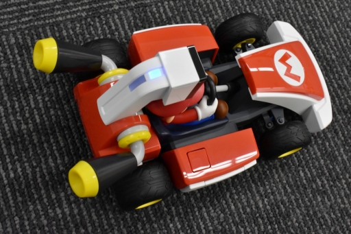 画像ギャラリー No.022のサムネイル画像 / 「マリオカート ライブ ホームサーキット」が編集部にやってきた。思っていたより狭い場所でも遊べる“新たな形のマリオカート”を紹介