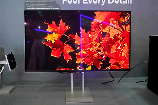 画像ギャラリー No.012のサムネイル画像 / 机置きにちょうどいい38型4K液晶や,32型8KMini LED液晶,32型量子ドット有機ELなど,これから来る注目のディスプレイを総ざらえ