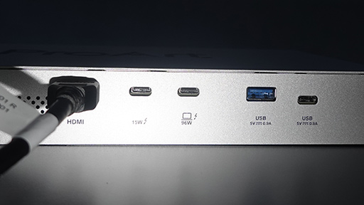 画像ギャラリー No.014のサムネイル画像 / 机置きにちょうどいい38型4K液晶や,32型8KMini LED液晶,32型量子ドット有機ELなど,これから来る注目のディスプレイを総ざらえ