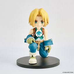 画像ギャラリー No.006のサムネイル画像 / 「チョコボ」「モーグリ」「トンベリ」「サボテンダー」の「FF」Tシャツ，予約を受付中。シンプルな白地に，かすれた風合いのプリントがおしゃれ