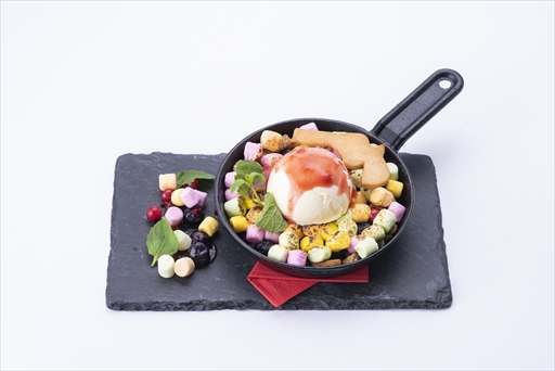 画像ギャラリー No.011のサムネイル画像 / カプコンカフェ×「デビル メイ クライ 5」コラボは7月16日にスタート。キャラクターモチーフのメニューが振る舞われた試食会レポートをお届け