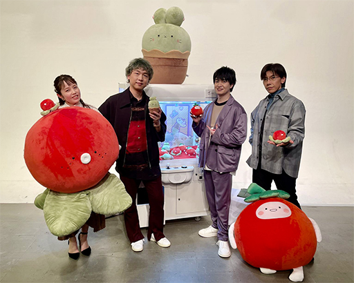 画像ギャラリー No.001のサムネイル画像 / 「恋と深空」リリース記念生放送レポート。小林裕介さん，佐藤拓也さん，立花慎之介さんがダミーヘッドを使用した生朗読を披露！