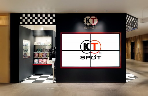 画像ギャラリー No.002のサムネイル画像 / コーエーテクモゲームスのオフィシャルショップ「KOEI TECMO SPOT」が東京・渋谷パルコにてオープン