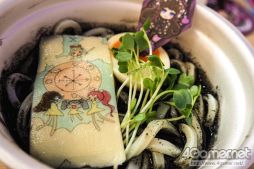 画像ギャラリー No.002のサムネイル画像 / 「アイドルランドプリパラ」単独カフェシリーズ第3弾をレポート。ゴスロリコーデが可愛すぎるガァルマゲドンとのコラボを満喫!