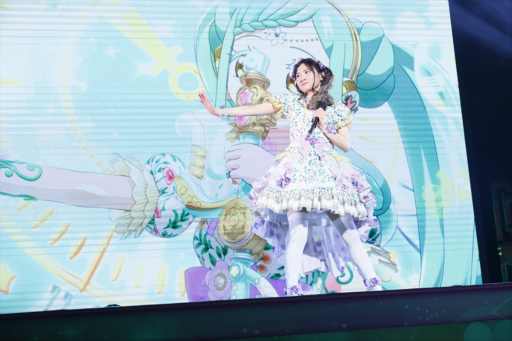 画像ギャラリー No.002のサムネイル画像 / 歌と一緒に“パキ”り続けた10年のメモリアルを振り返り! 「プリパラ」シリーズのライブイベント「プリパラフレンドシップメモリー」をレポート