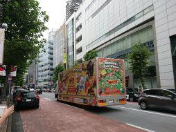 画像ギャラリー No.005のサムネイル画像 / 「クッキーラン：キングダム」のアドトラックが渋谷や池袋などで9月17日まで運行
