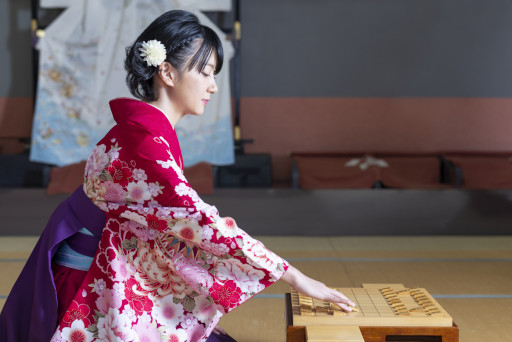 画像ギャラリー No.002のサムネイル画像 / 「香川愛生とふたりで将棋」の21%オフセールが本日から開催に