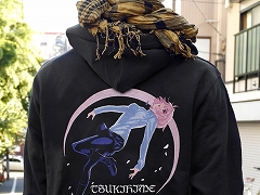 「月姫 -A piece of blue glass moon-」アルクェイドを刺繍したジップパーカーとM-51ジャケットが登場。TGS 2023コスパブースで先行販売