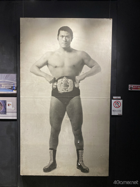 画像ギャラリー No.001のサムネイル画像 / 「新日本プロレスSTRONG SPIRITS」先行試遊会＆“シンニチイズム”場内レポート。実写映像で楽しむレスラー育成