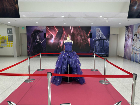 画像ギャラリー No.007のサムネイル画像 / 「シャイニングニキ」の衣装展示会がアニメイト池袋本店で開催中。クリアファイルの配布やTwitterシェアキャンペーンも実施