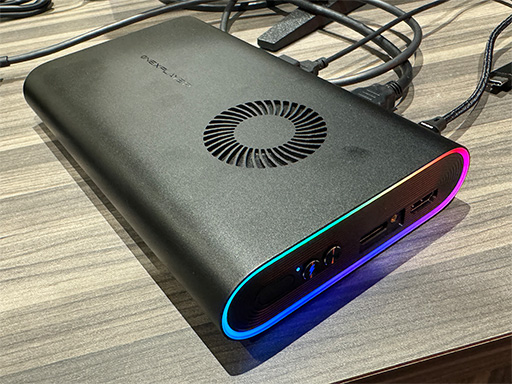画像ギャラリー No.002のサムネイル画像 / 携帯型ゲームPC「ONEXPLAYER X1 Mini」の国内予約がスタート。Core Ultra搭載の小型PC「ONEXPLAYER M1」も登場