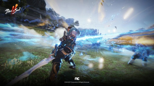 画像ギャラリー No.002のサムネイル画像 / 「Blade & Soul 2」の戦闘シーンを収録した最新映像が公開。剣や斧など既存5クラスに加え,新クラス“法従”が登場